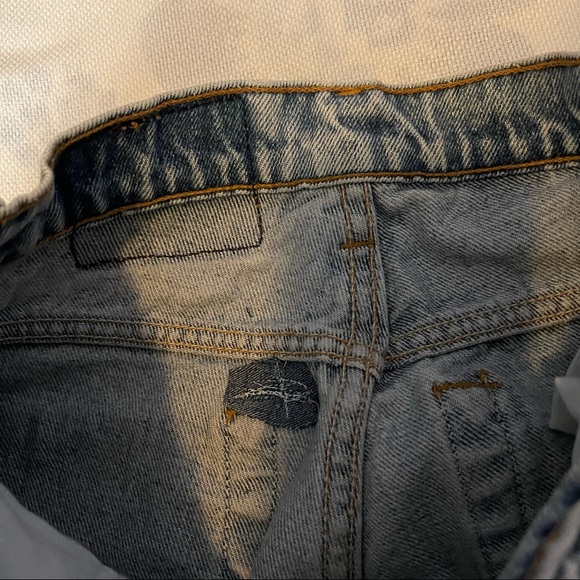 Vintage Levi’s Jeans - Picture 4 of 5